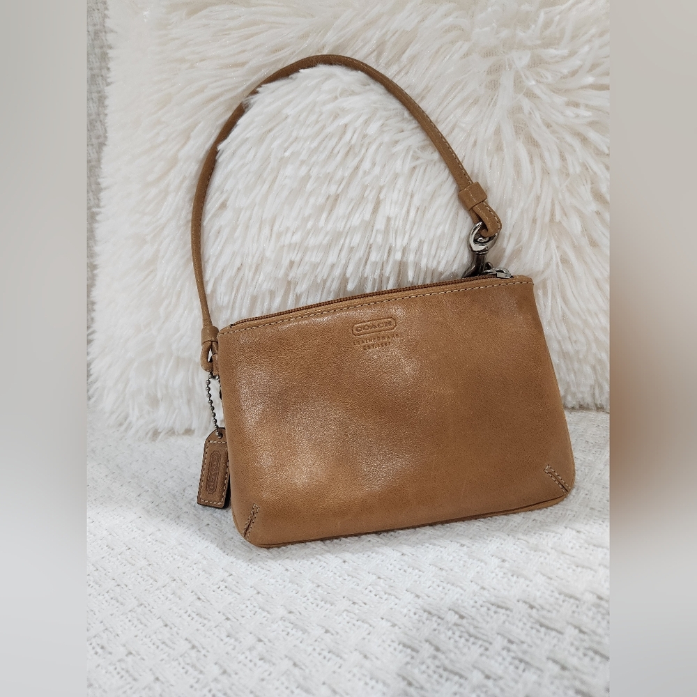 Coach Tan Leather Wristlet EUC
